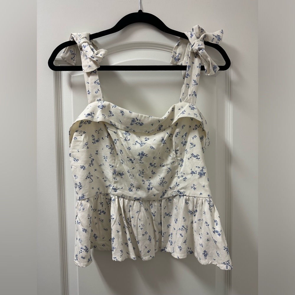 Altar’d State tie sleeve size medium floral blue white cream top